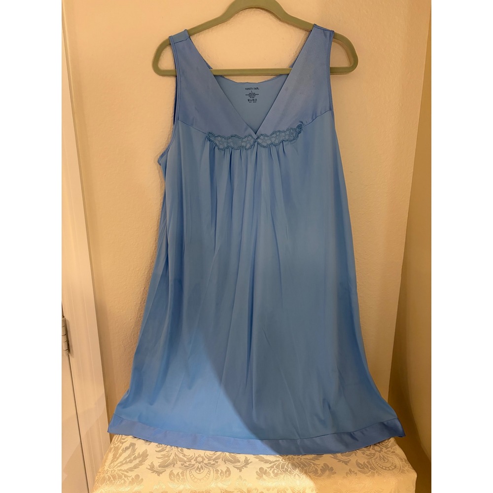 Vanity Fair Womens Light Blue Nylon Sleeveless Nightgown Floral V-Neck Large